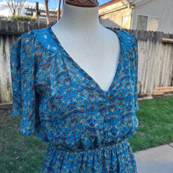 Xhilaration Dress Blue Lace Floral Paisley Bat Wing Women's Size Small - Picture 2 of 12